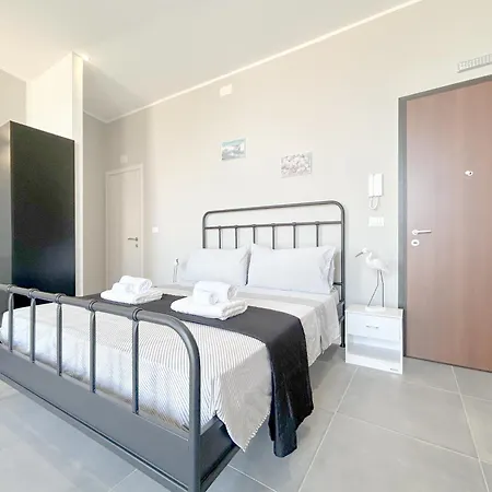 Vista Mare - Spiagge A 50 Mt - Wifi - Centro Πανσιόν